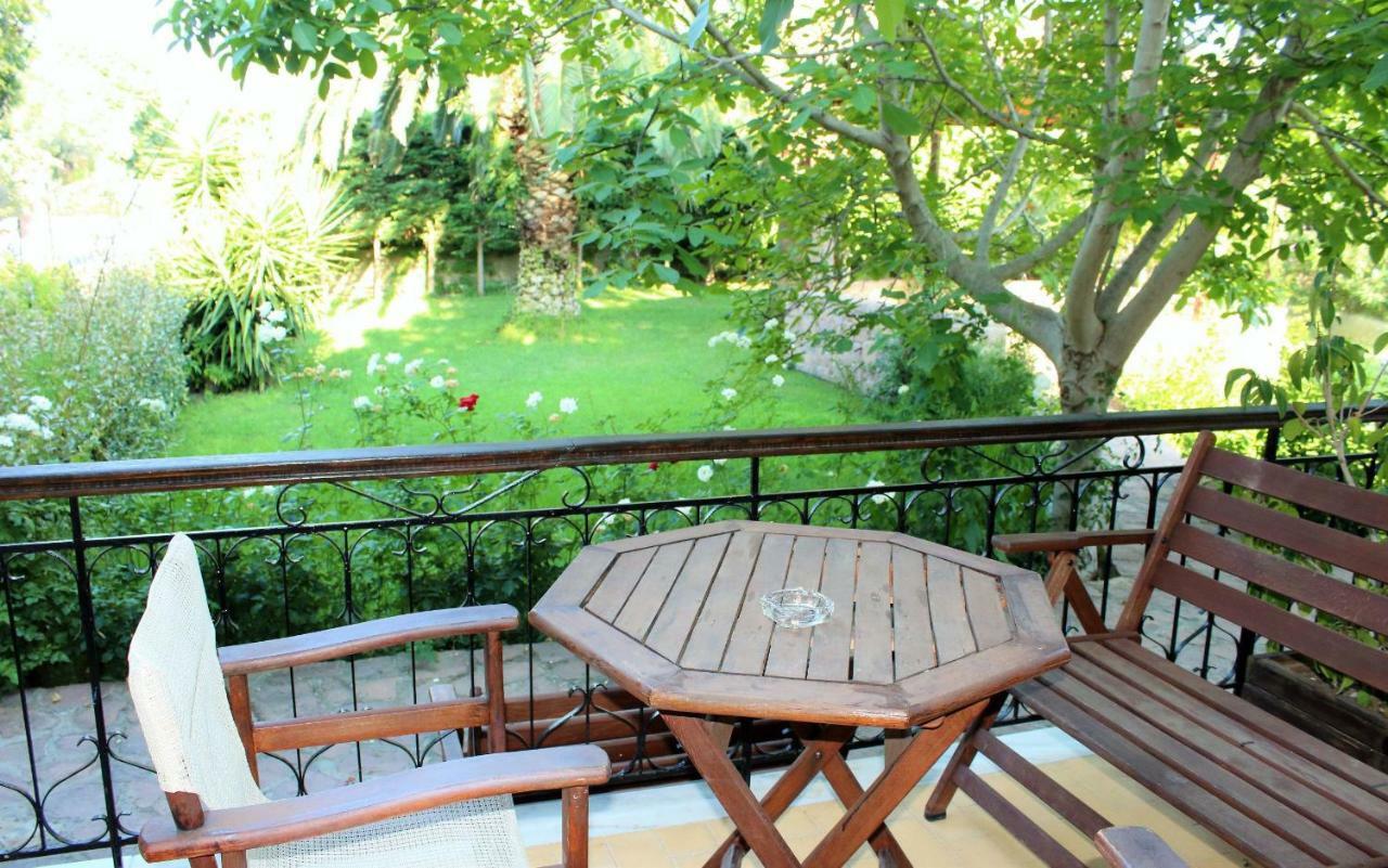 Nadia Apartments Мітімна Екстер'єр фото