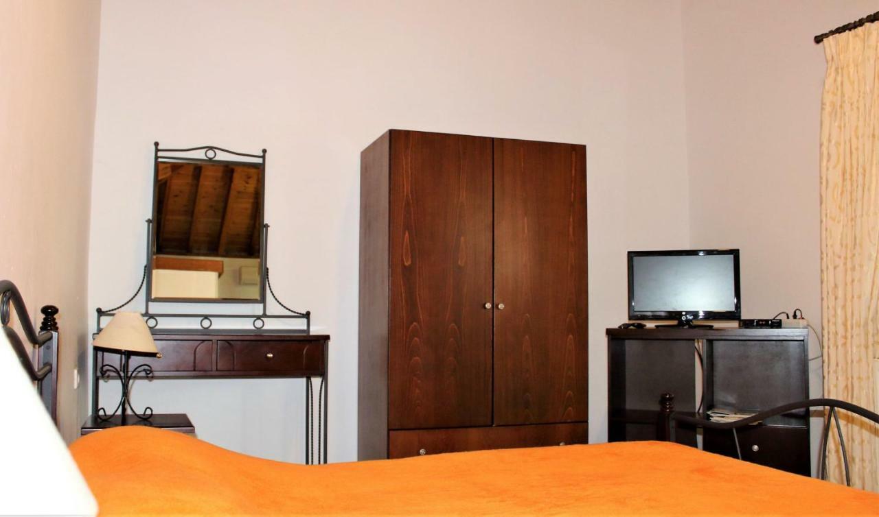 Nadia Apartments Мітімна Екстер'єр фото