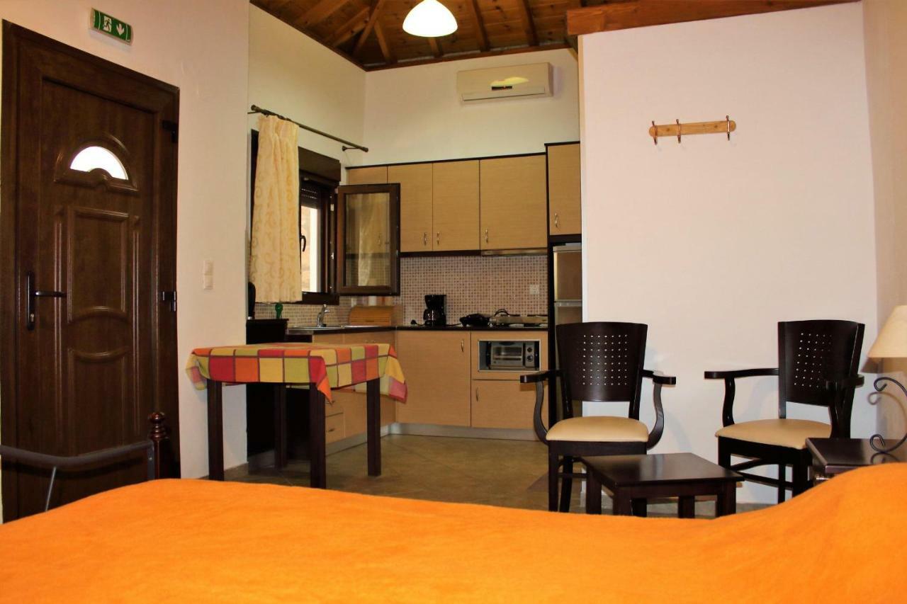 Nadia Apartments Мітімна Екстер'єр фото